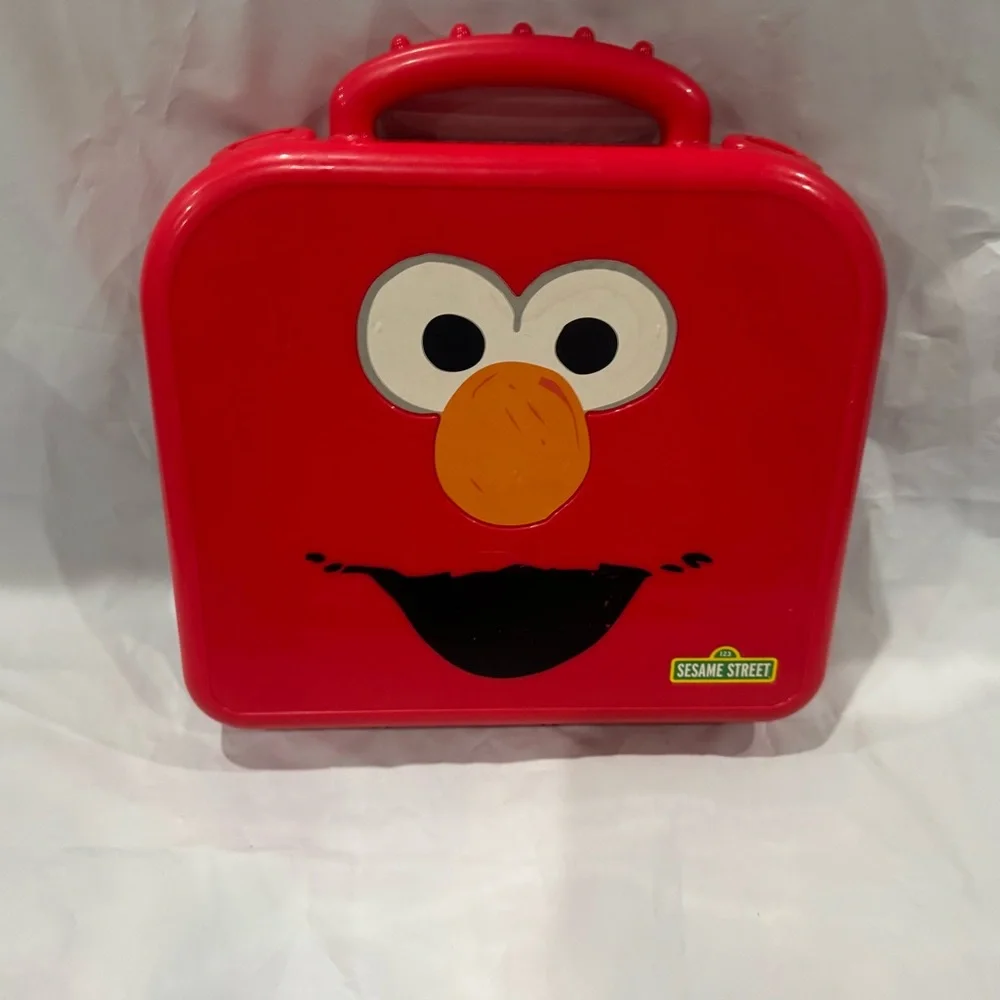 Sesame Street Elmo On the Go letter case